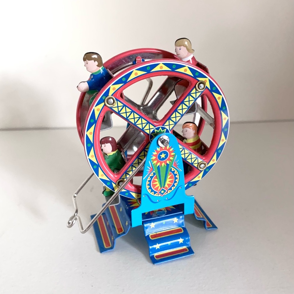 Vintage Tin Ferris wheel - Picture 2 of 12